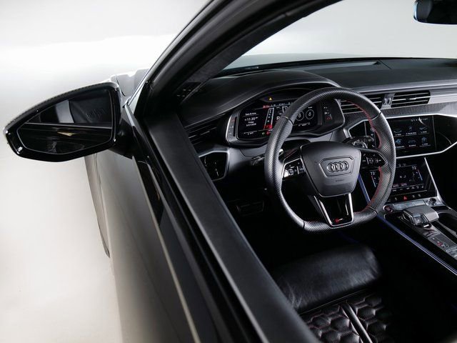 Used 2024 Audi RS 6 performance image 28