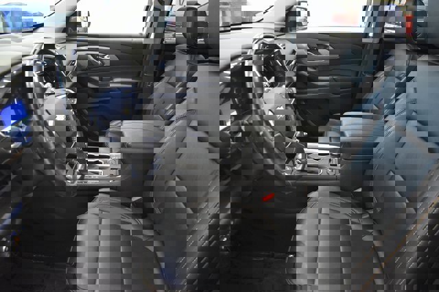 Used 2020 Chevrolet Traverse LT image 24