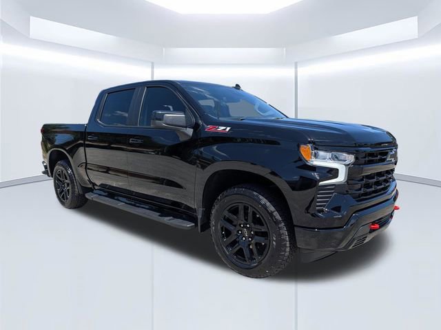 Used 2026 Chevrolet Silverado 1500 RST AWD/4WD image 2