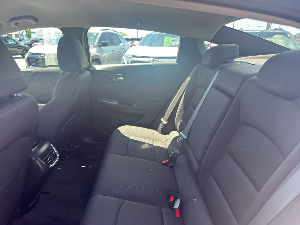 Used 2024 Chevrolet Malibu LT FWD image 32