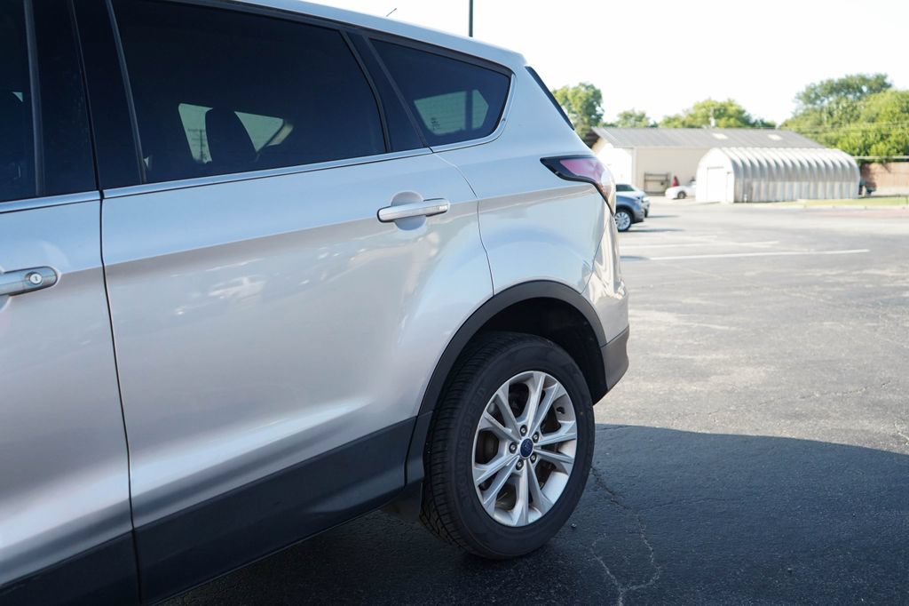 Used 2017 Ford Escape SE FWD image 21