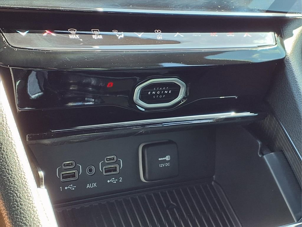 New 2026 Jeep Grand Cherokee Laredo image 13