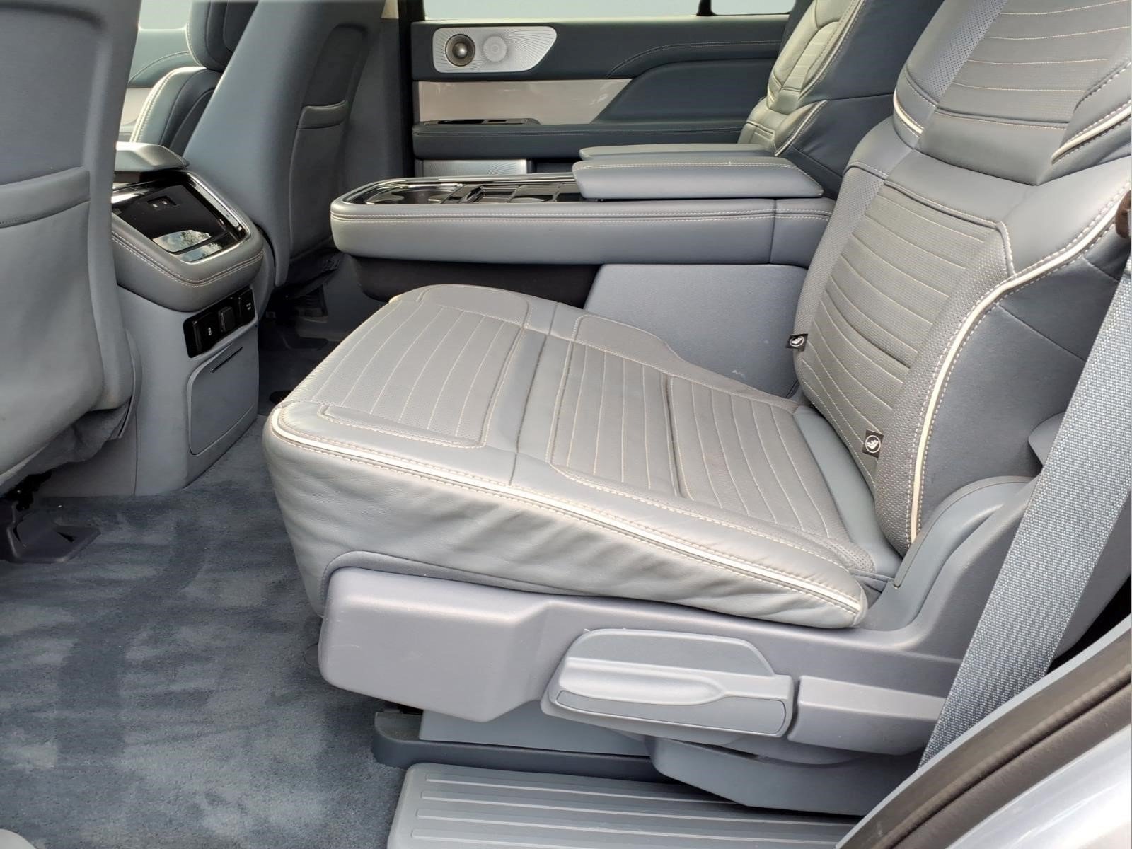 Certified 2023 Lincoln Navigator Black Label AWD/4WD image 17