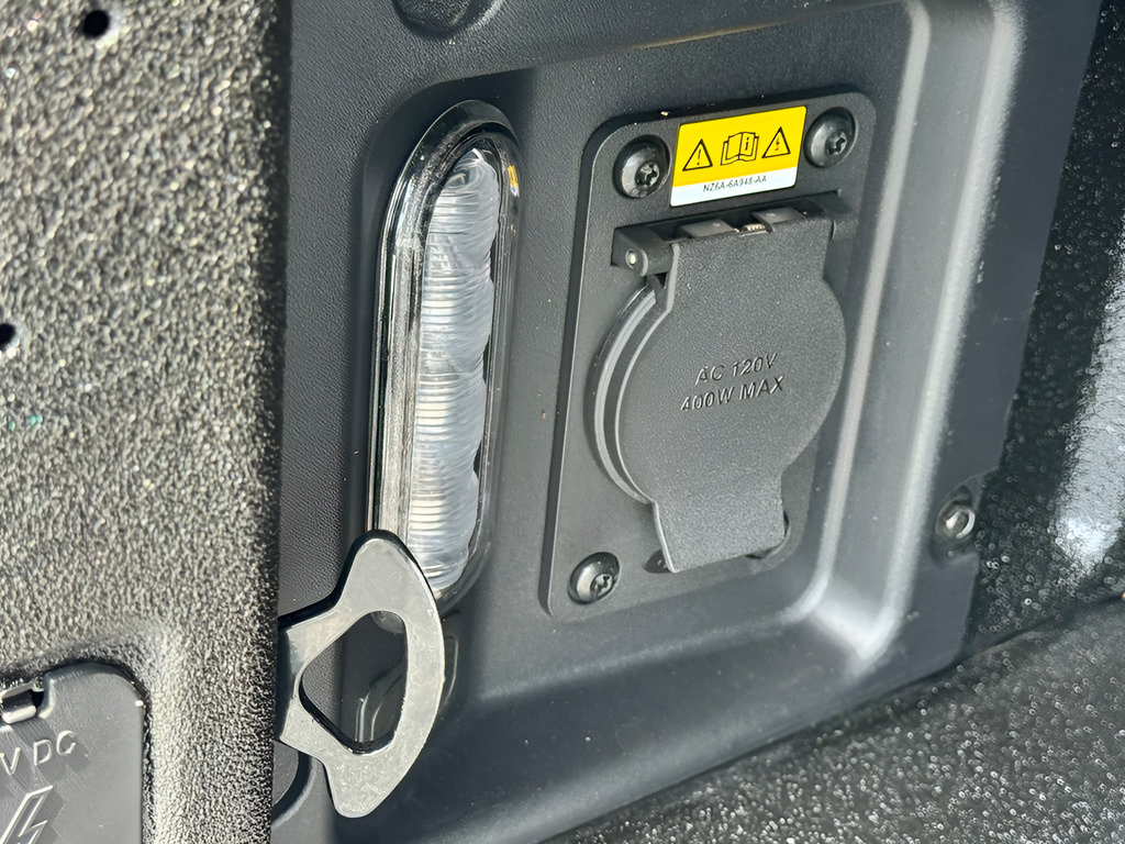 Used 2024 Ford Maverick Lariat FWD image 40