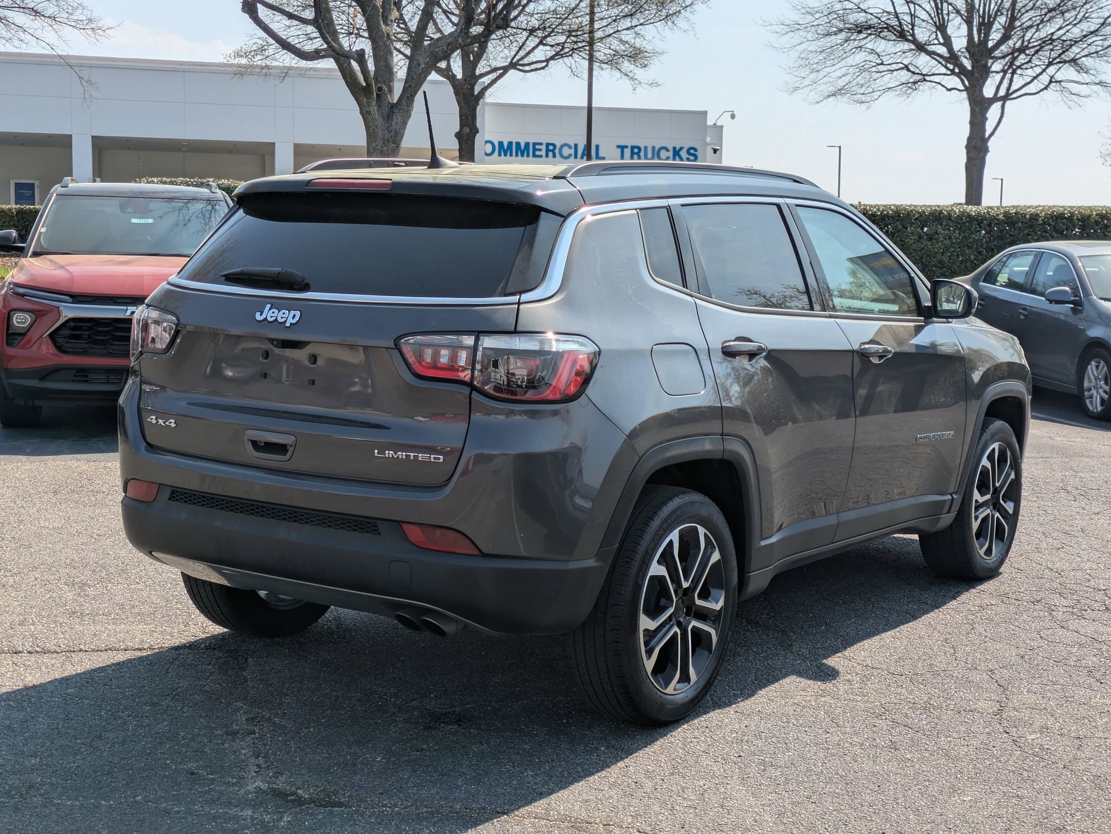 Used 2022 Jeep Compass Limited image 9