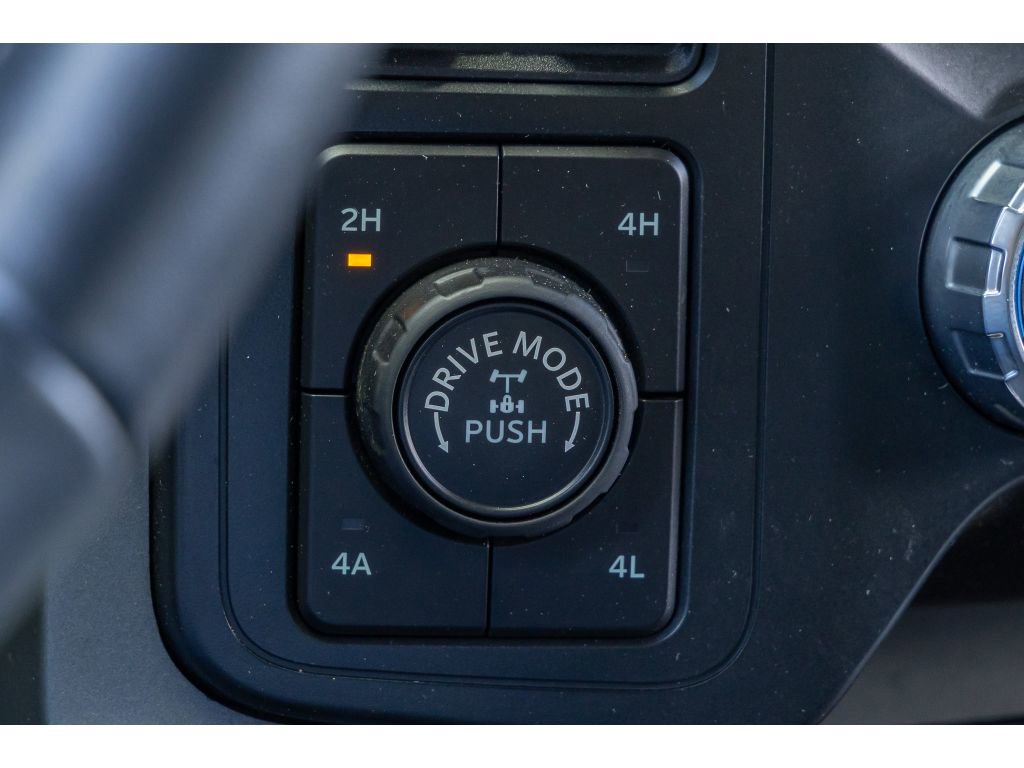 Used 2022 Ford F150 Lariat w/ Equipment Group 502A High image 29