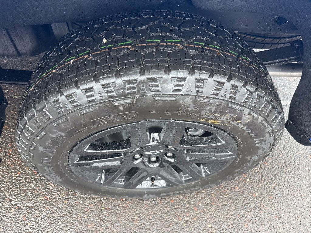 New 2026 Chevrolet Silverado 1500 RST w/ Dark Appearance Package image 13
