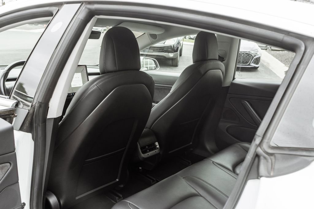 Used 2018 Tesla Model 3 Long Range image 28