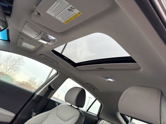 Used 2021 Hyundai Ioniq Limited image 14