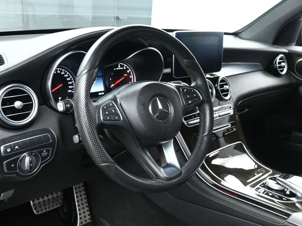 Used 2018 Mercedes-Benz GLC 43 AMG 4MATIC image 25