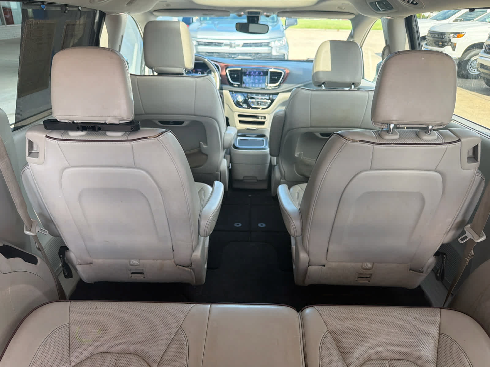 Used 2020 Chrysler Pacifica Limited FWD image 31