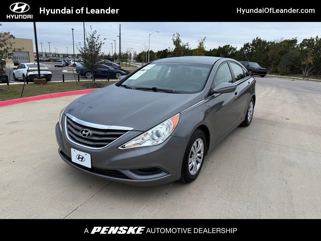 Used 2013 Hyundai Sonata GLS image 1