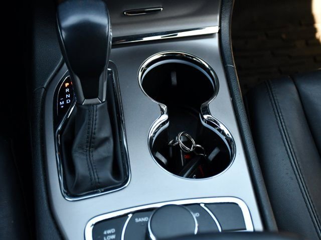 Used 2022 Jeep Grand Cherokee Limited AWD/4WD image 23