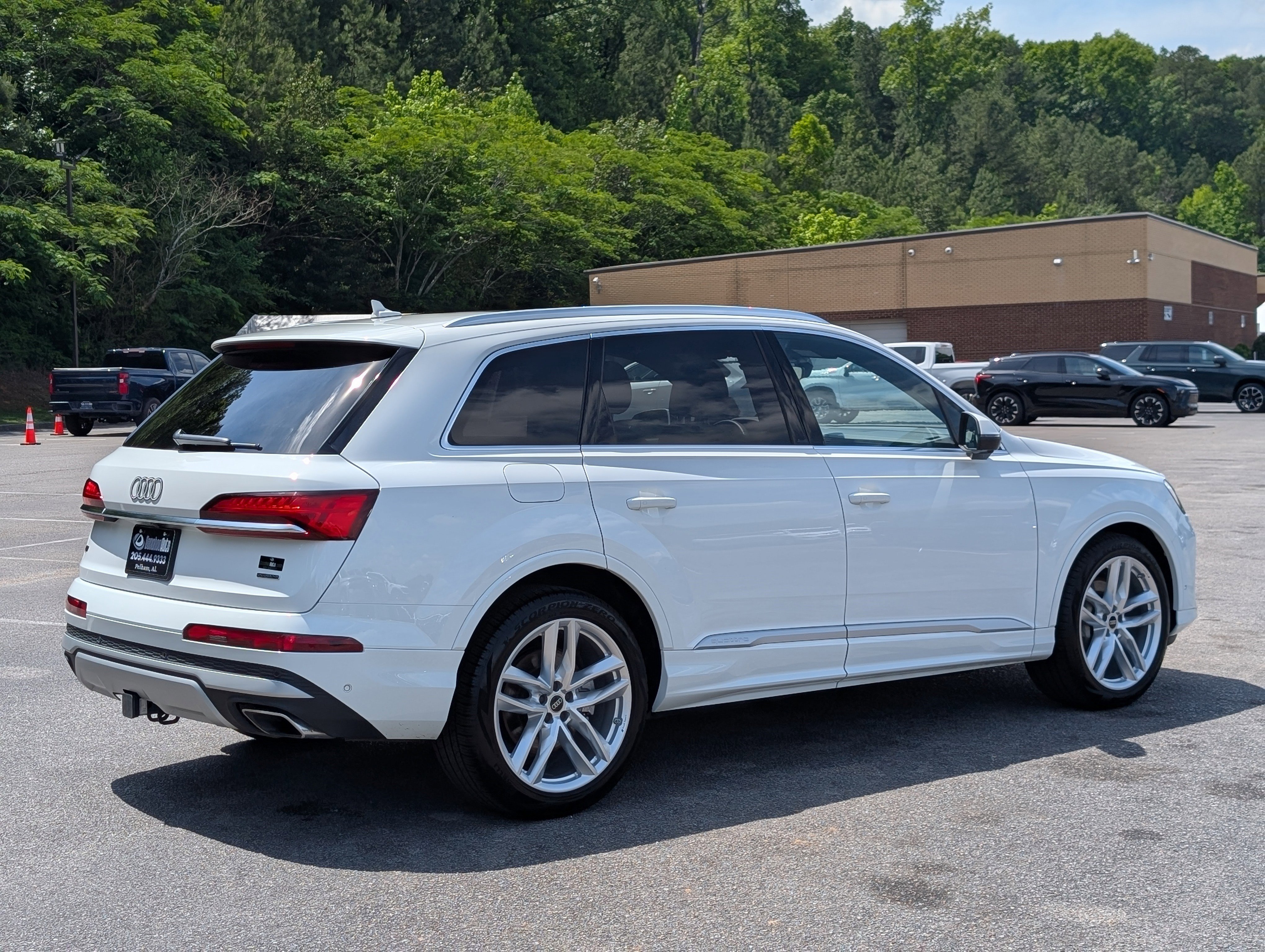 Used 2025 Audi Q7 3.0T Premium Plus w/ Premium Plus Package AWD/4WD image 9