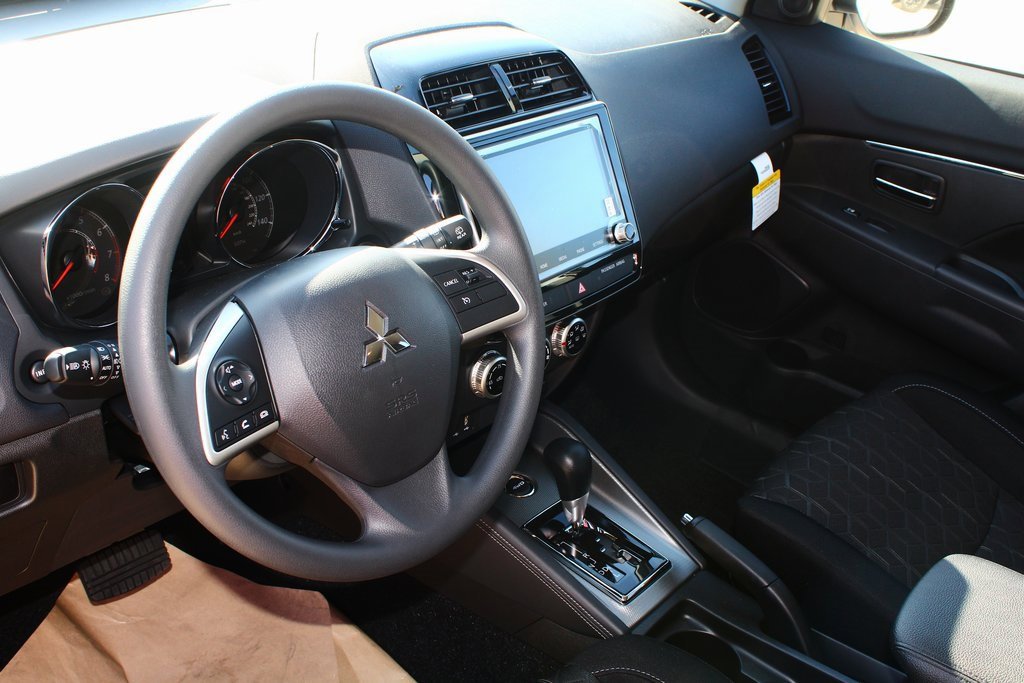 New 2026 Mitsubishi Outlander Sport ES image 2