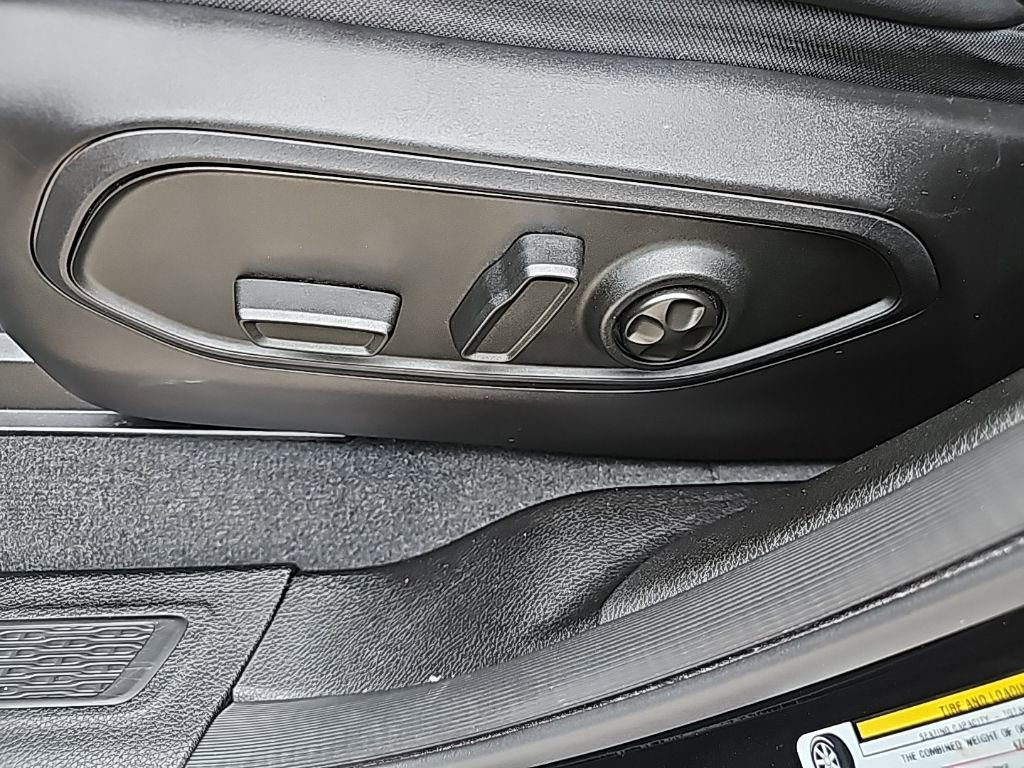 Certified 2024 Jeep Grand Cherokee Altitude image 27