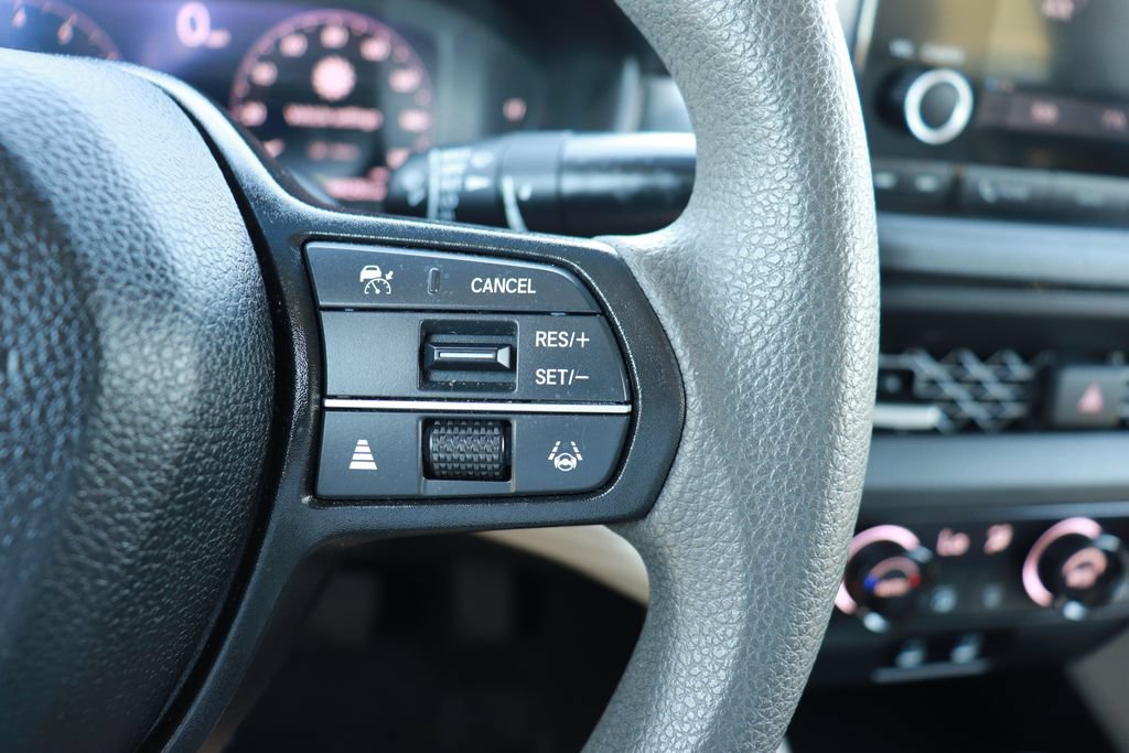 Used 2023 Honda Accord EX image 21