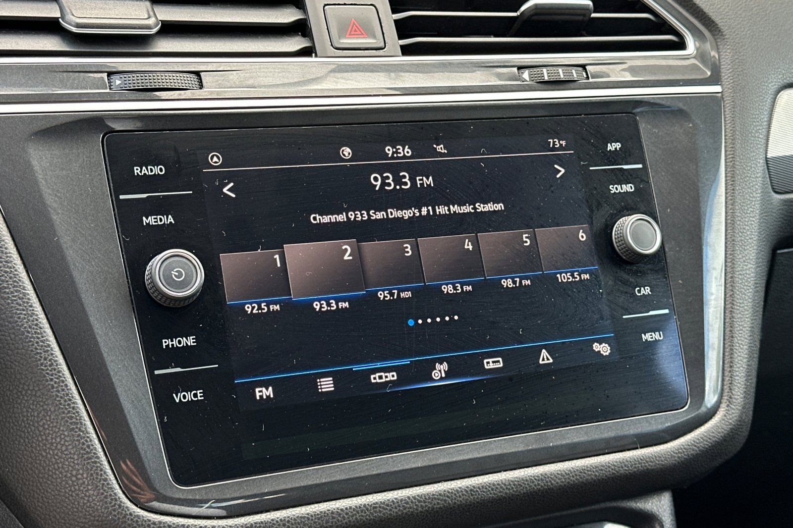 Used 2024 Volkswagen Tiguan SE FWD image 19