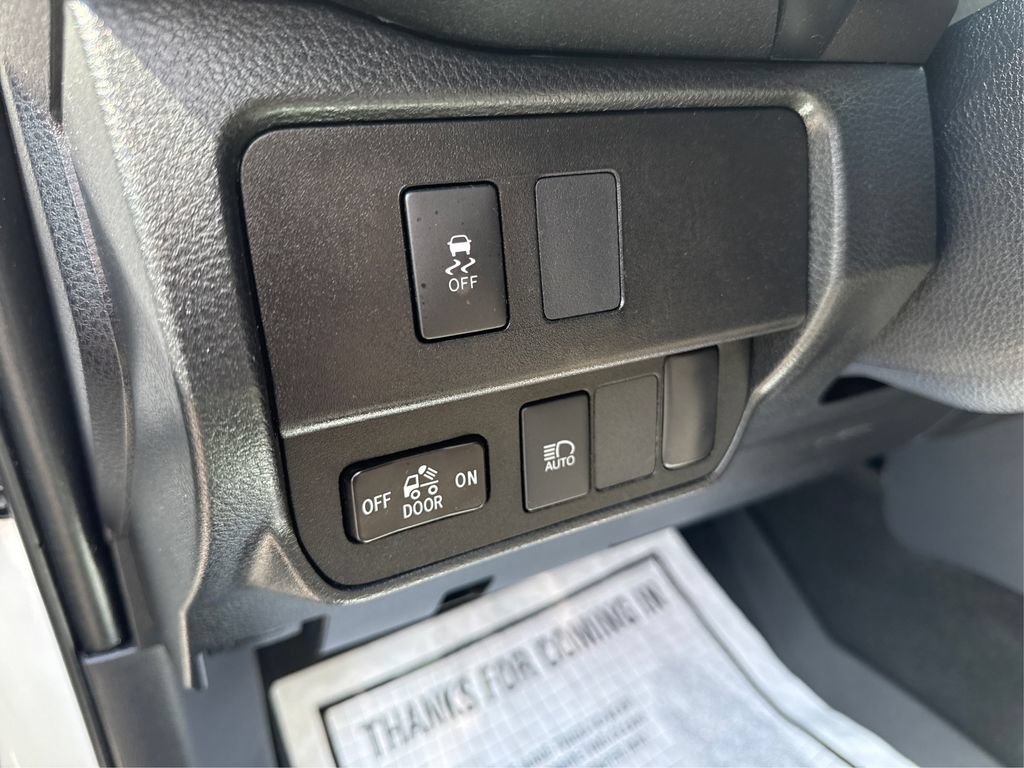 Used 2020 Toyota Tacoma SR AWD/4WD image 36