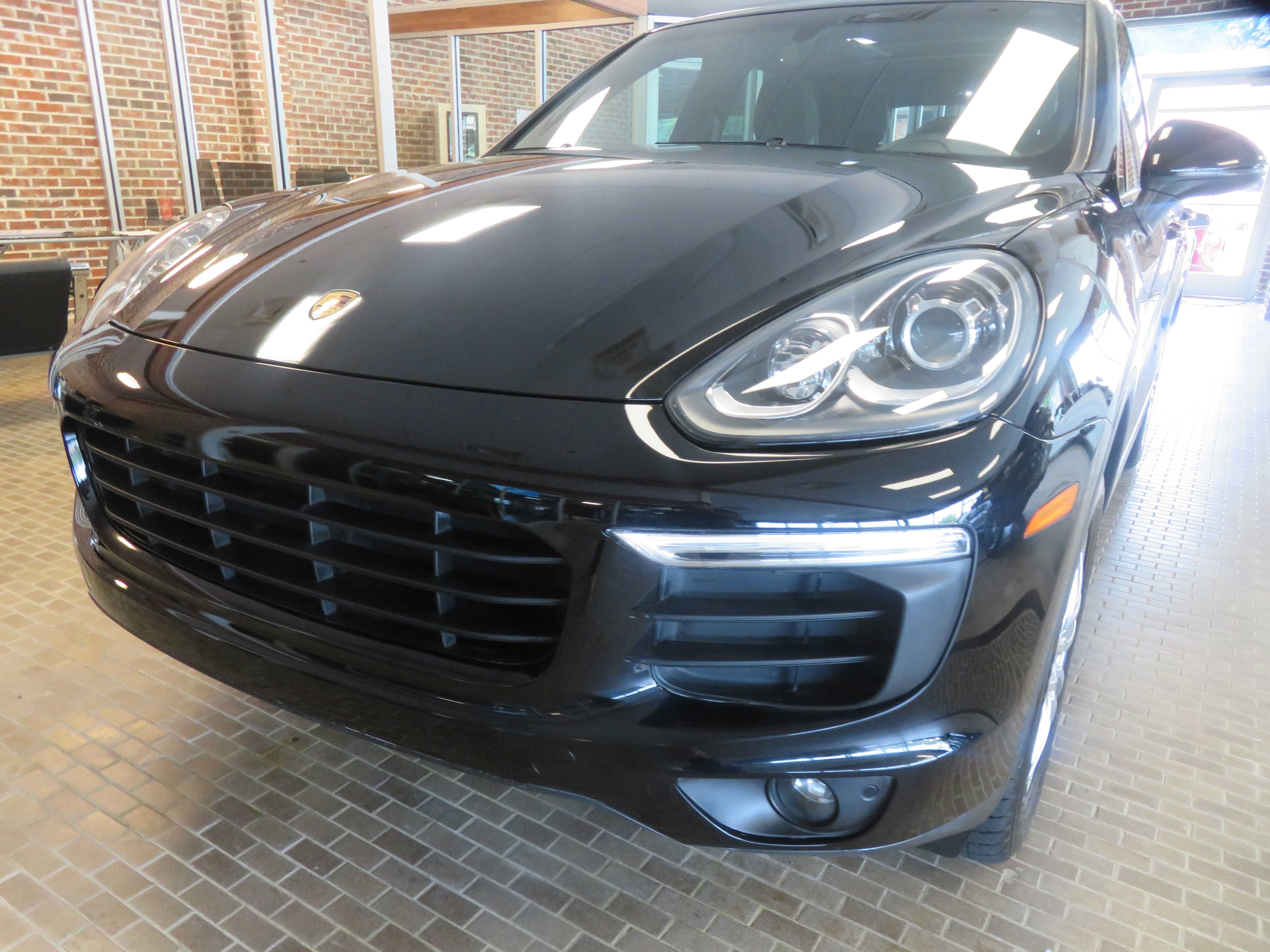 Used 2016 Porsche Cayenne AWD/4WD image 60