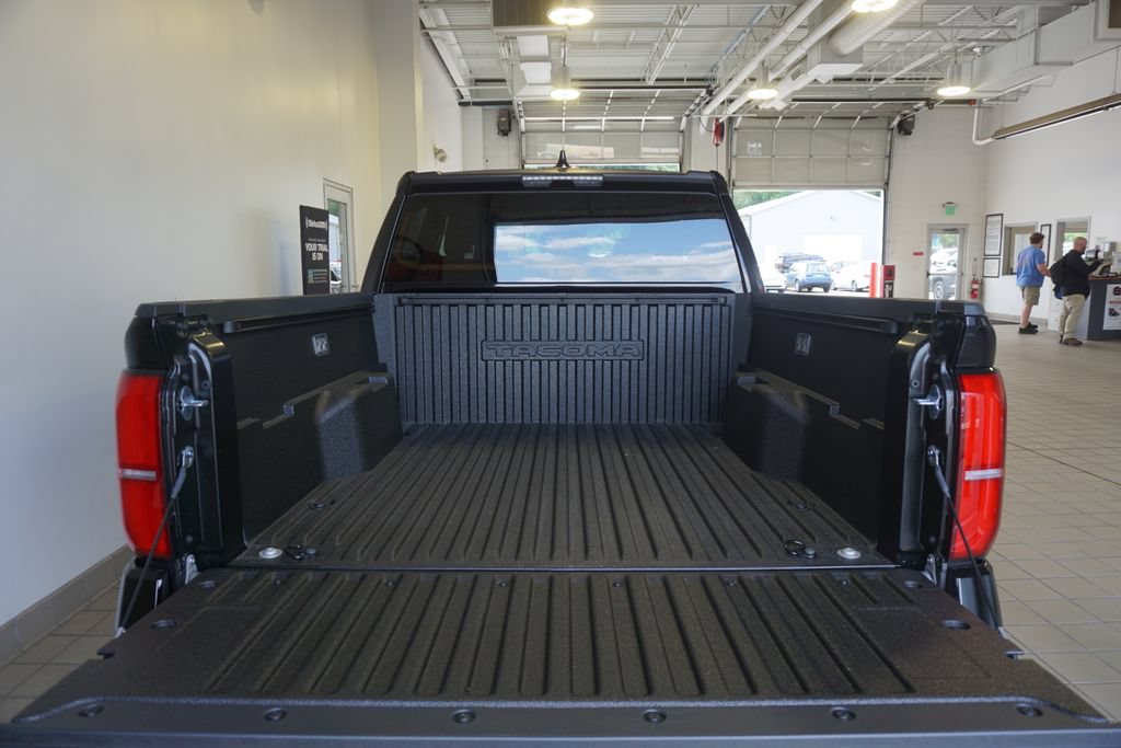 New 2026 Toyota Tacoma SR5 AWD/4WD image 18