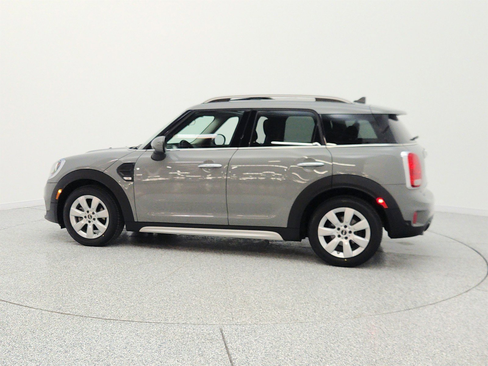 Used 2019 MINI Cooper Countryman FWD image 8