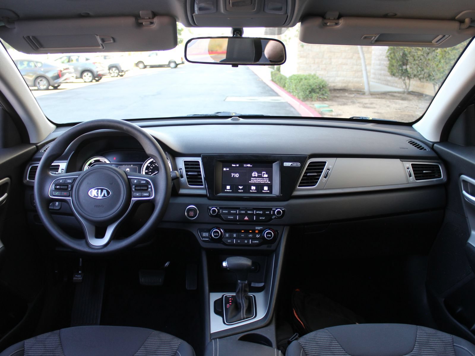 Used 2019 Kia Niro LX FWD image 21