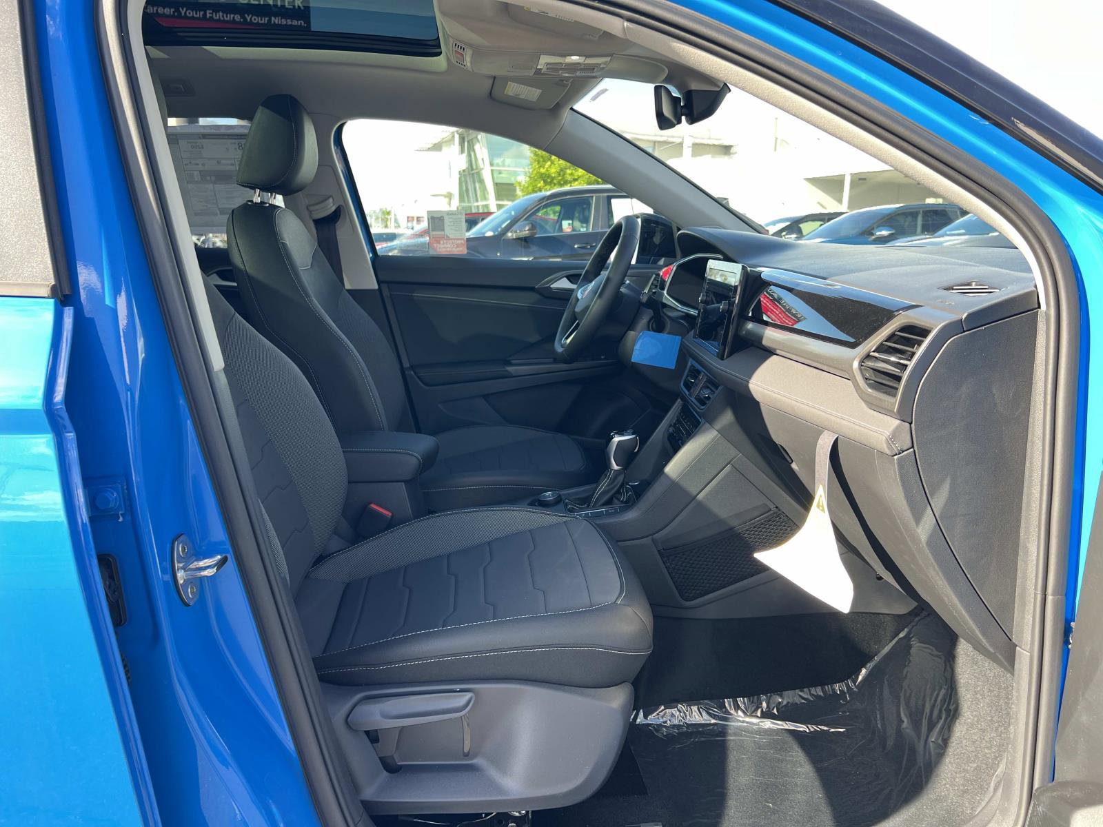 New 2026 Volkswagen Taos SE image 31