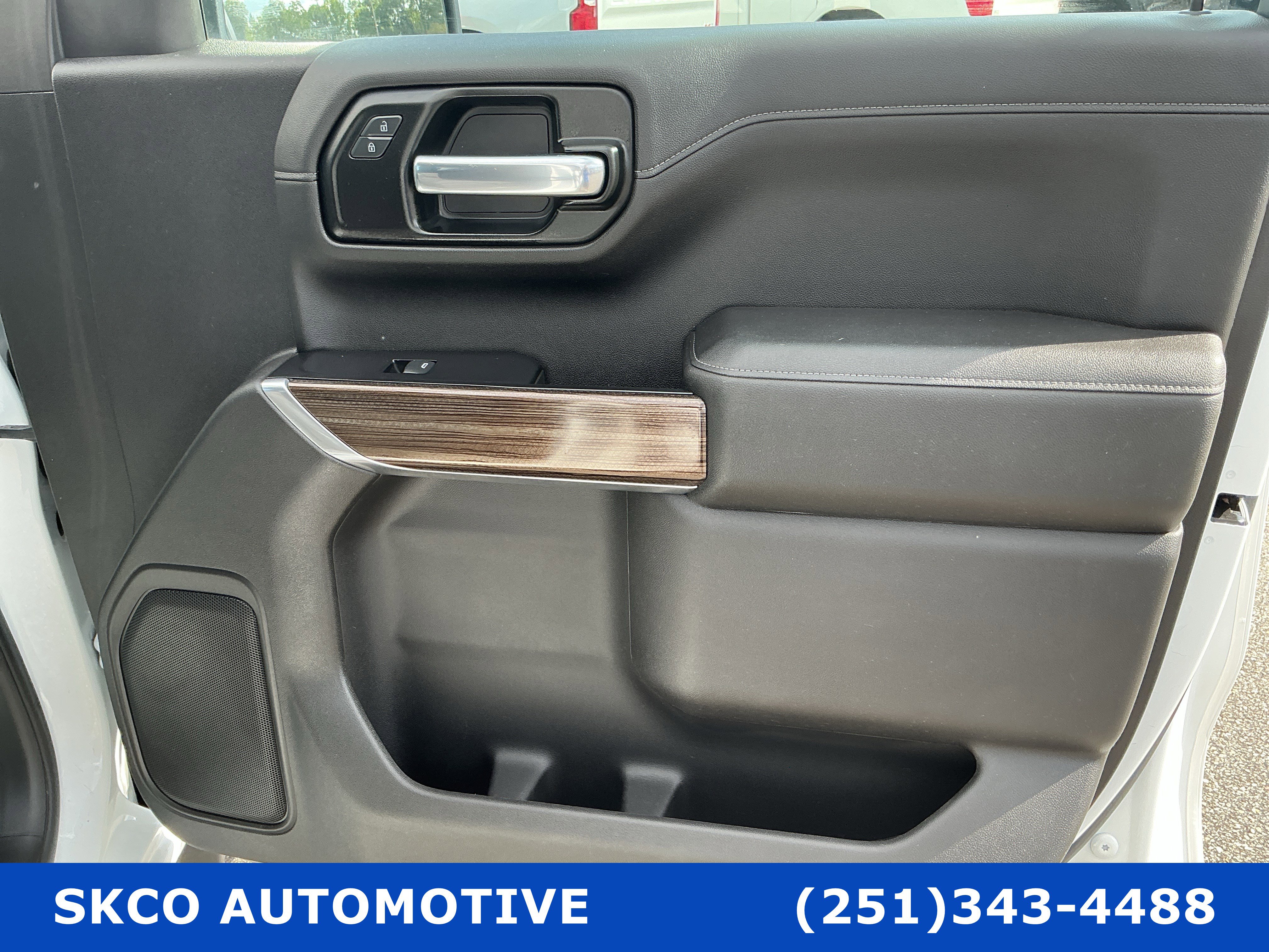 Used 2020 Chevrolet Silverado 1500 RST AWD/4WD image 12