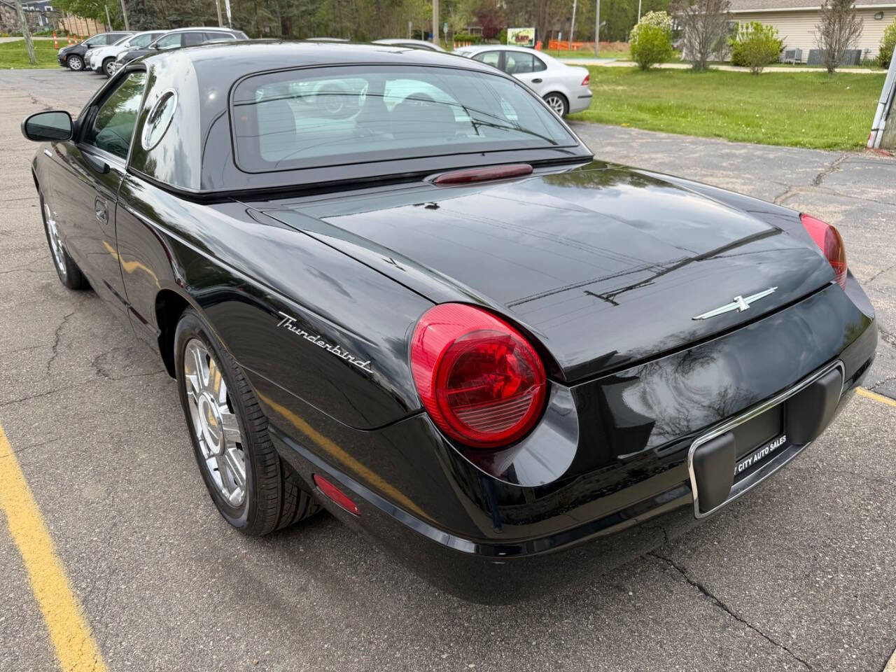 Used 2004 Ford Thunderbird RWD image 5
