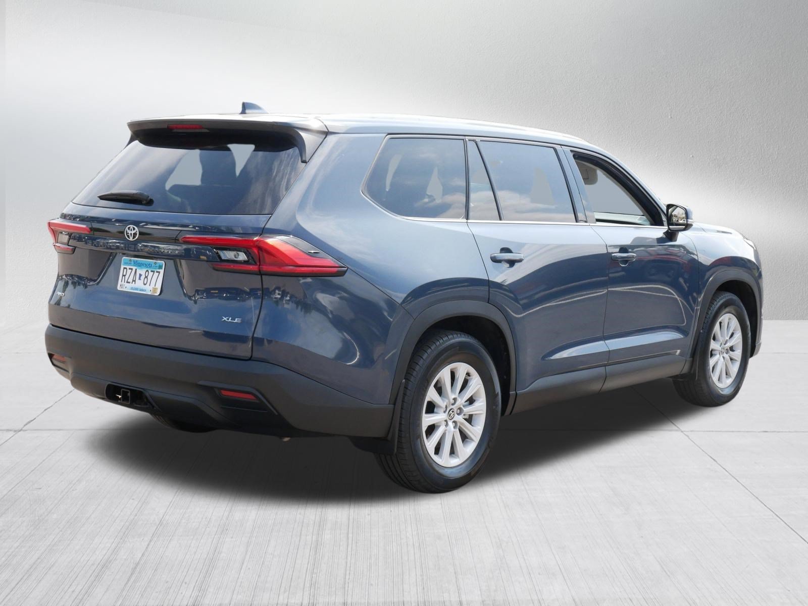 Used 2024 Toyota Grand Highlander AWD image 7
