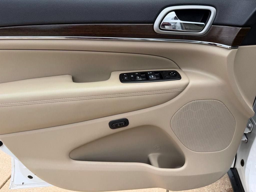 Used 2018 Jeep Grand Cherokee Limited RWD image 13