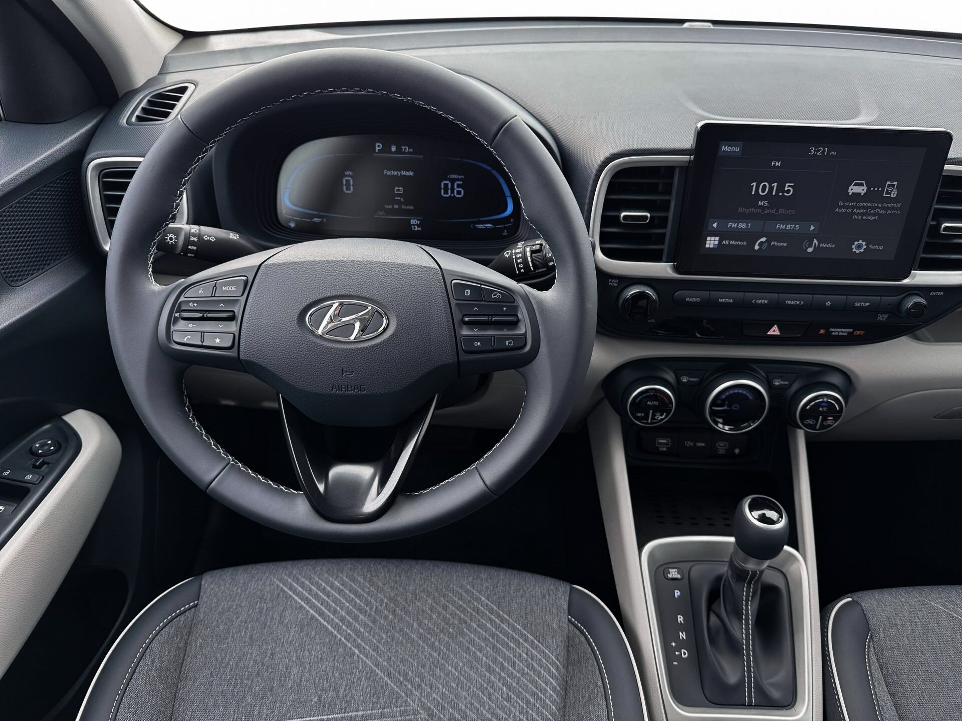New 2026 Hyundai Venue SEL FWD image 17