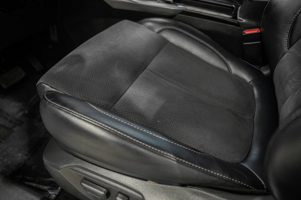 Used 2025 Mitsubishi Eclipse Cross SE image 38