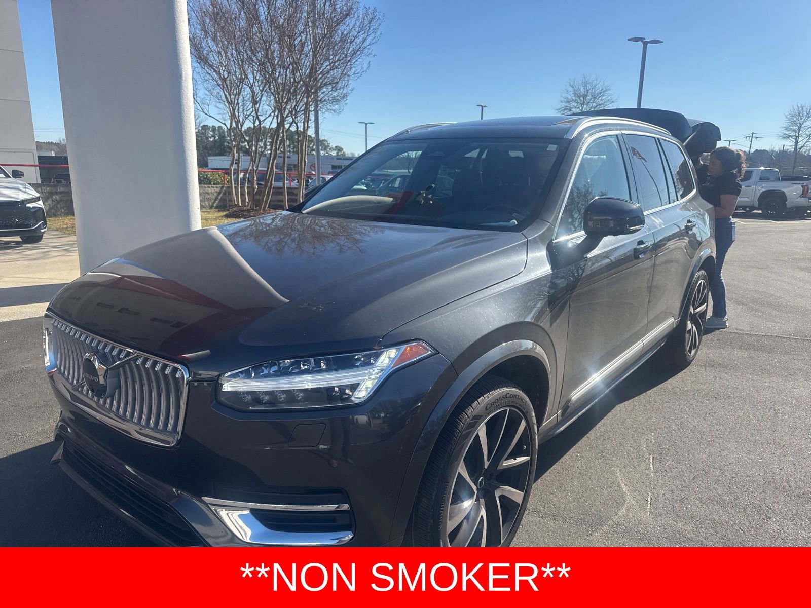 Used 2023 Volvo XC90 B6 Plus w/ Protection Package Premier image 2