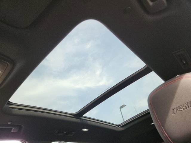 Used 2024 Chevrolet Traverse RS image 11