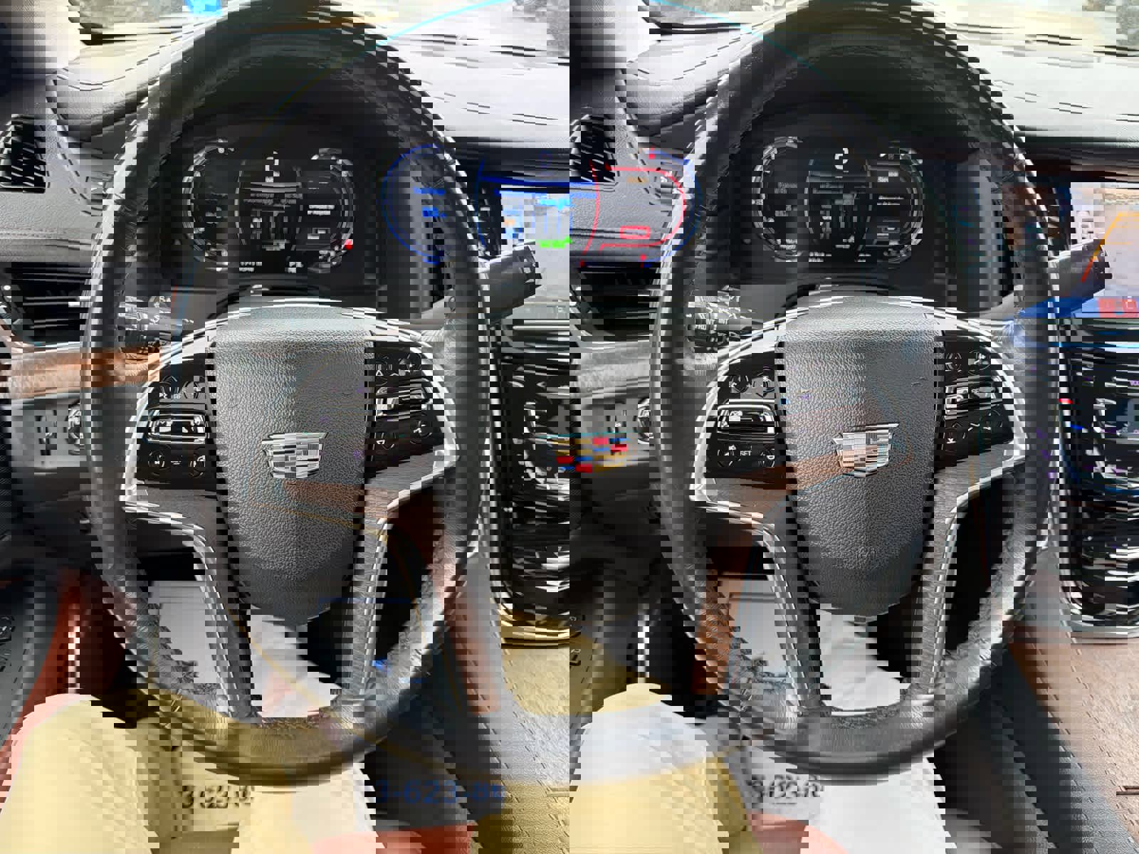 Used 2017 Cadillac Escalade Premium Luxury RWD image 19