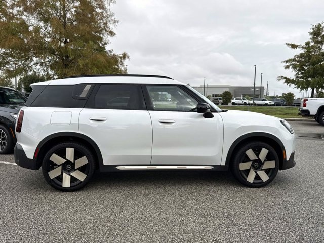 Used 2025 MINI Cooper Countryman S AWD/4WD image 2