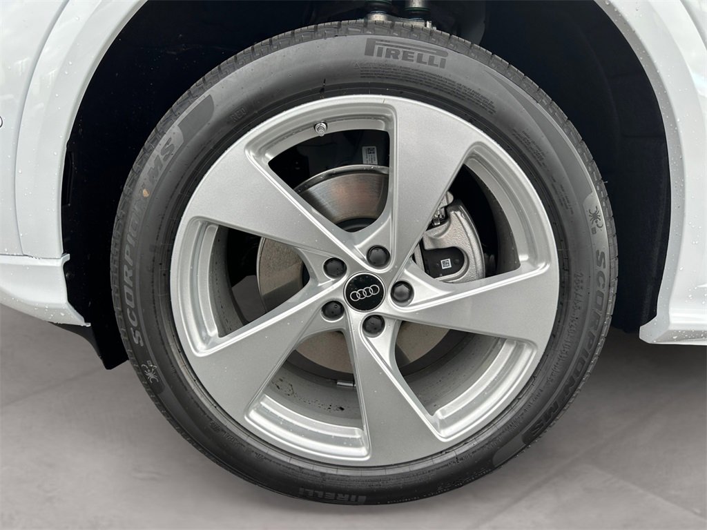New 2025 Audi Q5 2.0T Premium Plus image 14