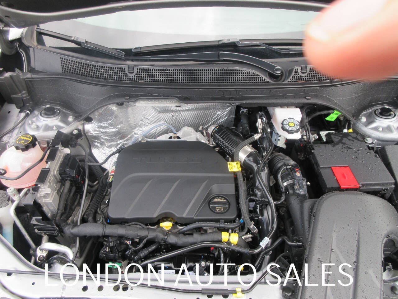 Used 2026 Chevrolet Trax LT FWD image 17