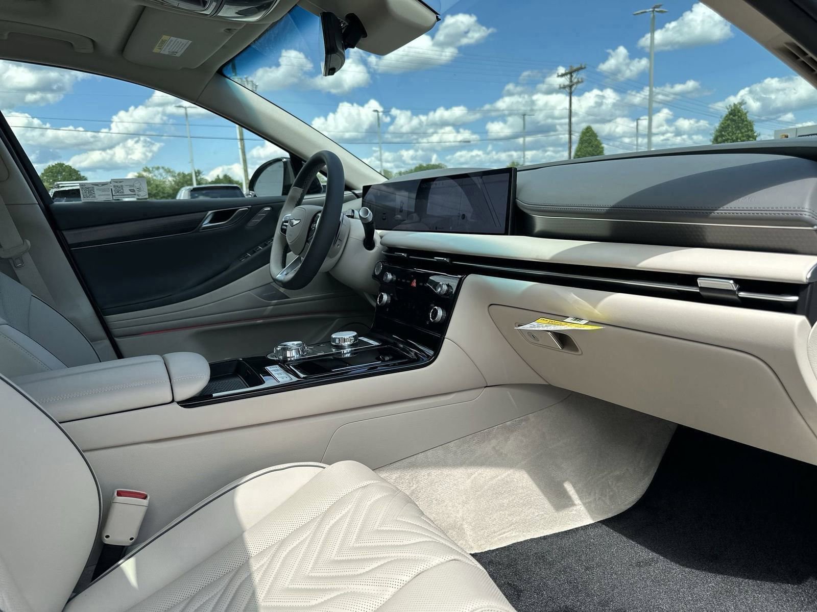 Used 2025 Genesis G80 2.5T Sport Prestige AWD/4WD image 13