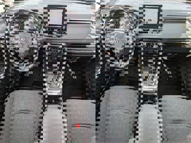 Used 2024 Toyota RAV4 XLE image 9