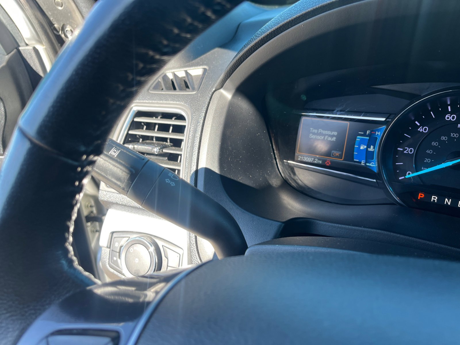 Used 2018 Ford Explorer Limited w/ Ford Safe & Smart Package image 12