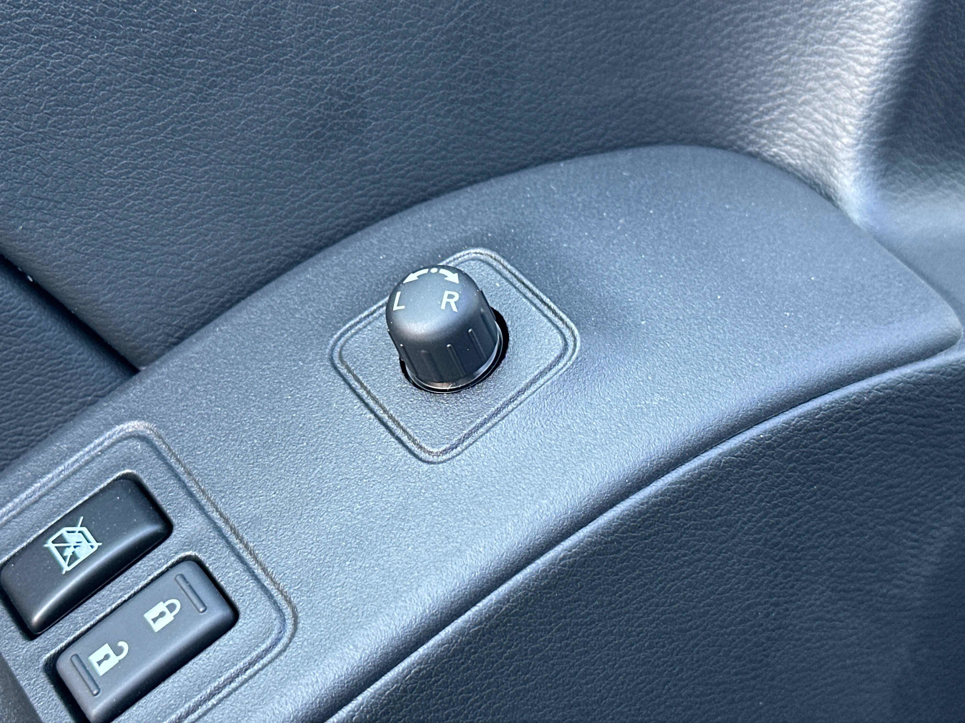 New 2026 Nissan Frontier SV w/ SV Convenience Package image 18