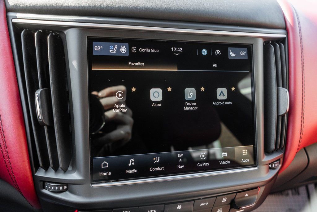 Used 2022 Maserati Levante GT image 11