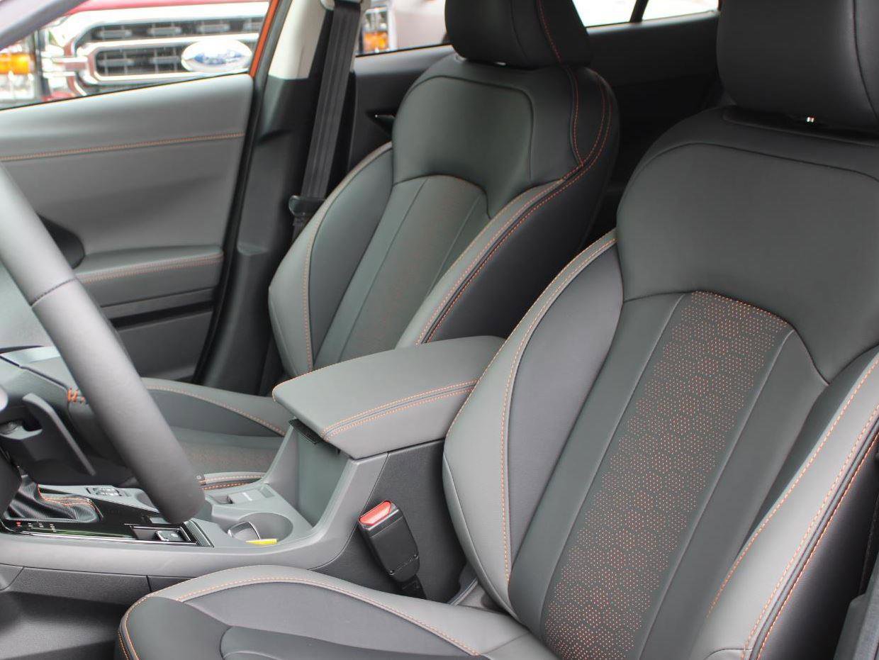 New 2025 Subaru Crosstrek 2.5i Limited w/ Popular Package #4A image 17