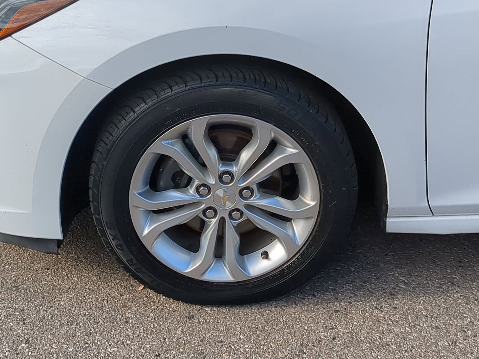 Used 2019 Chevrolet Cruze LT image 15