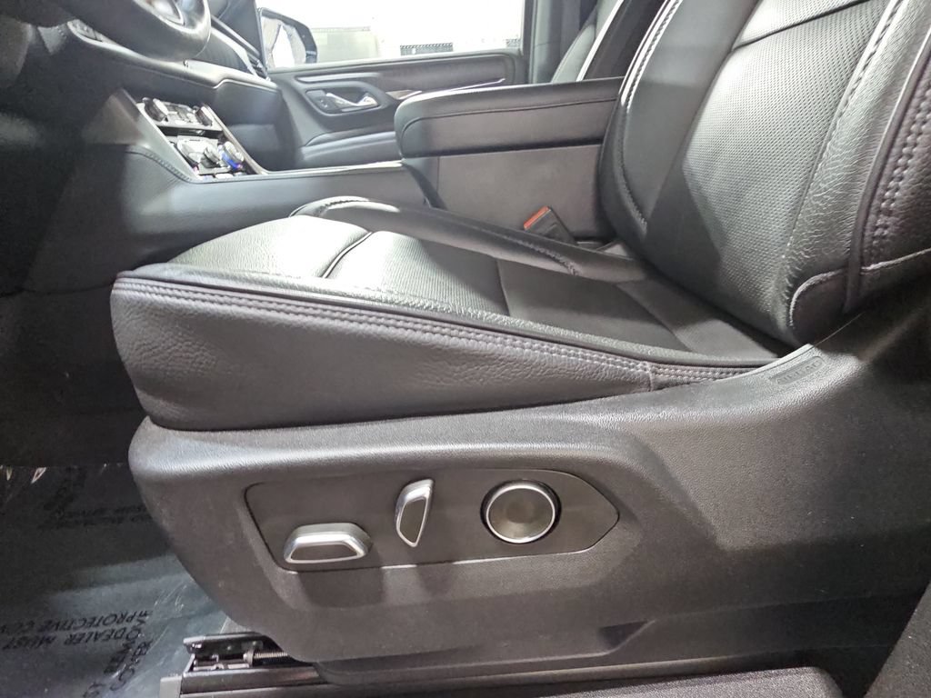 Certified 2024 GMC Yukon XL Denali w/ Advanced Technology Package AWD/4WD image 36