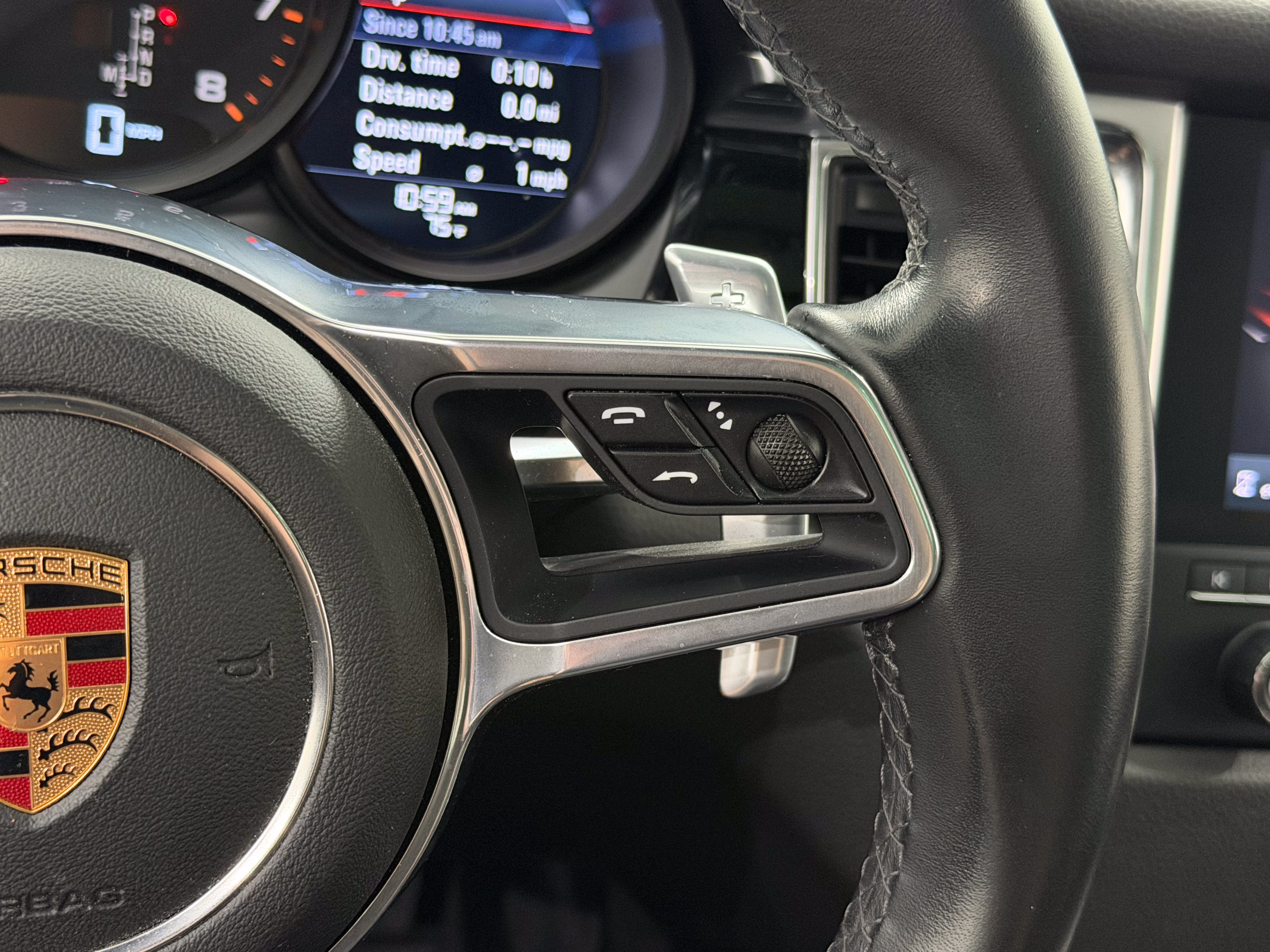 Certified 2018 Porsche Macan AWD/4WD image 50