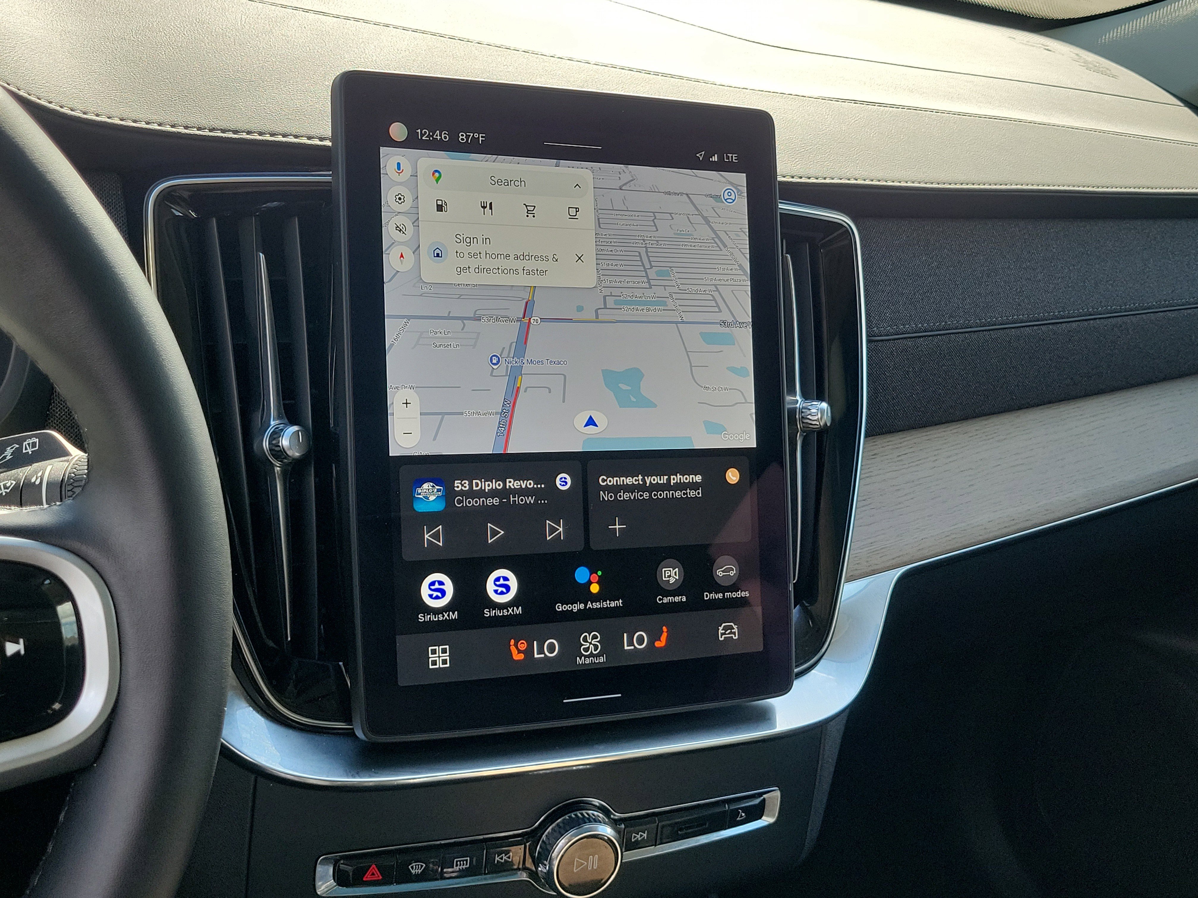 Used 2025 Volvo XC90 B6 Plus image 23